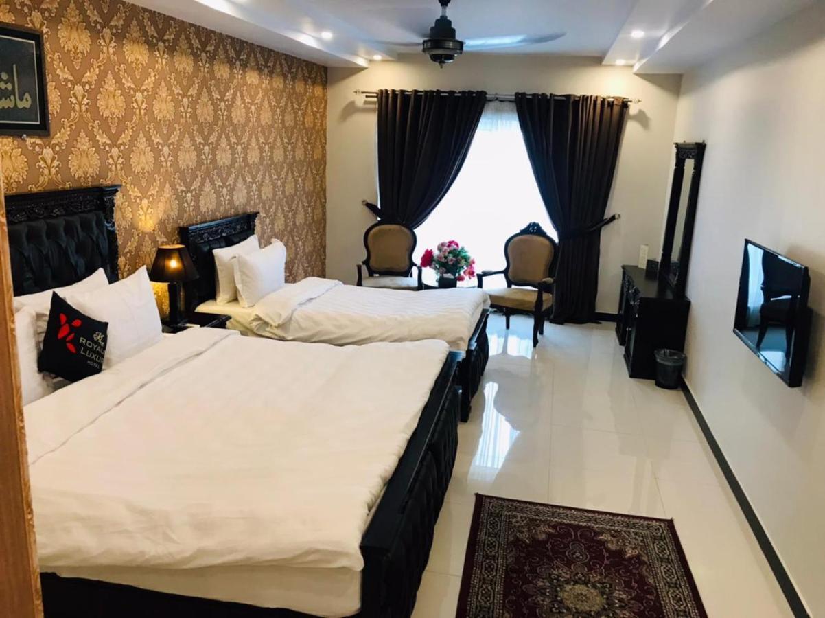 Royaute Luxury Hotel Sialkot Buitenkant foto
